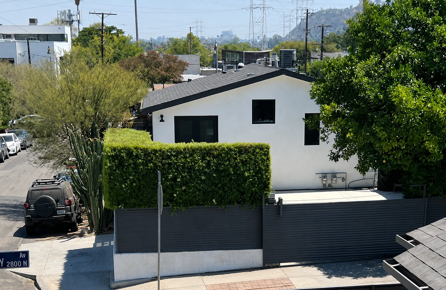 2 bed, 2.5 bath, 1147 sqft, $5,195 — Photo 2