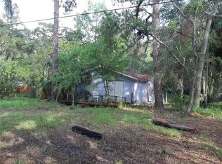 6630 Riverside Dr, Yankeetown, FL 34498