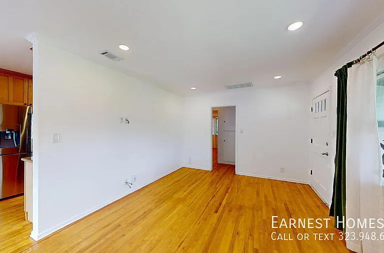 1410 Dartmouth Dr — Photo 8