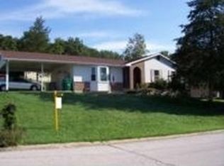 1432 Coachlite Dr, De Soto, MO 63020