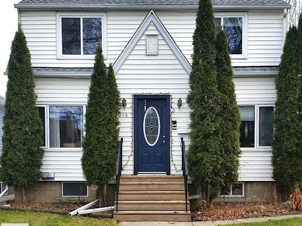 11019 126th St NW, Edmonton, AB T5M 0P8