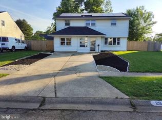 29 Martell Rd, Newark, DE 19713