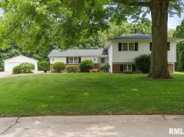 17223 N Cedar Rd, East Moline, IL 61244