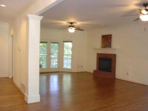 4th image of 1157 Dixon Cir