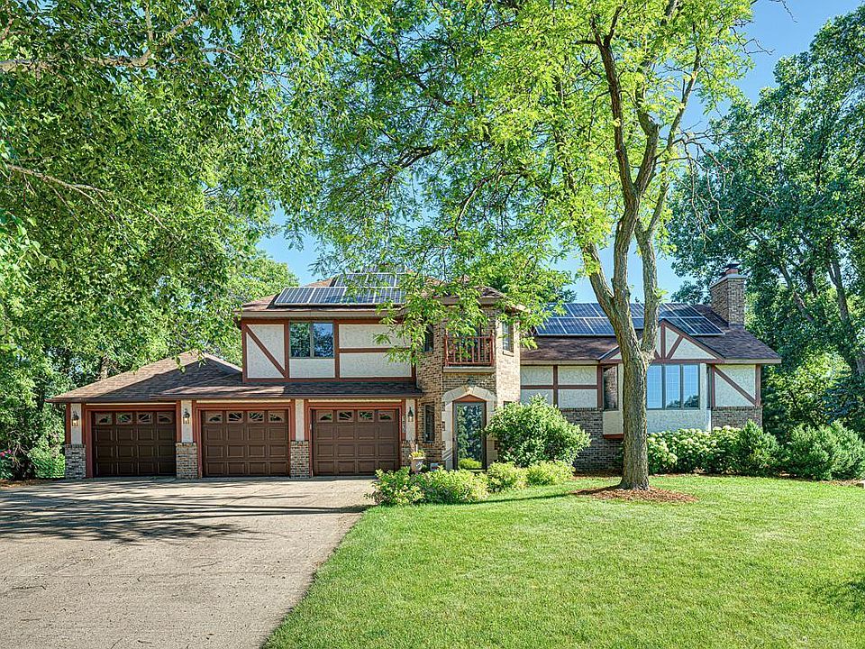 1st image of 1015 Windwood Ct