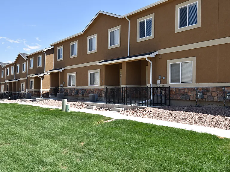 1720 Belton Hts — Photo 1