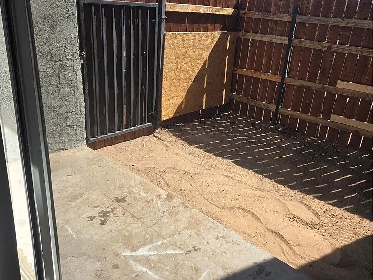 1388 E Desert Inn Rd #2 — Photo 19