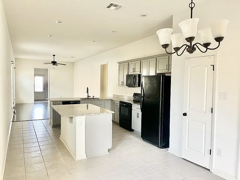 954 Deer Pass Dr — Photo 4