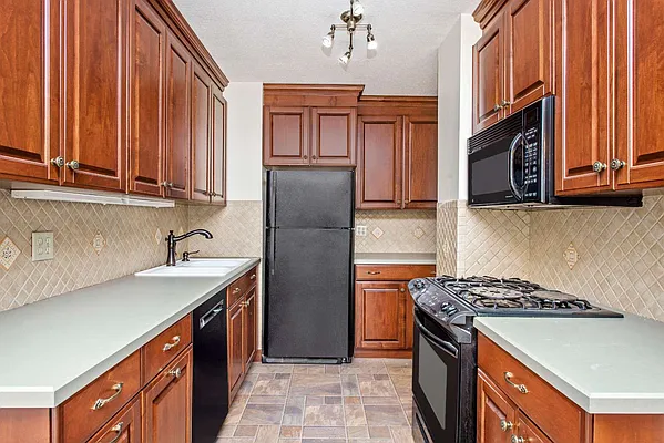 Sold by Keller Williams NYC | media 14