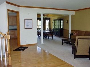 39W315 Sheldon Ln, Geneva, IL 60134