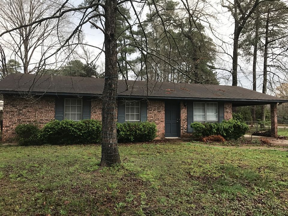 1st image of 352 Brookwood Dr