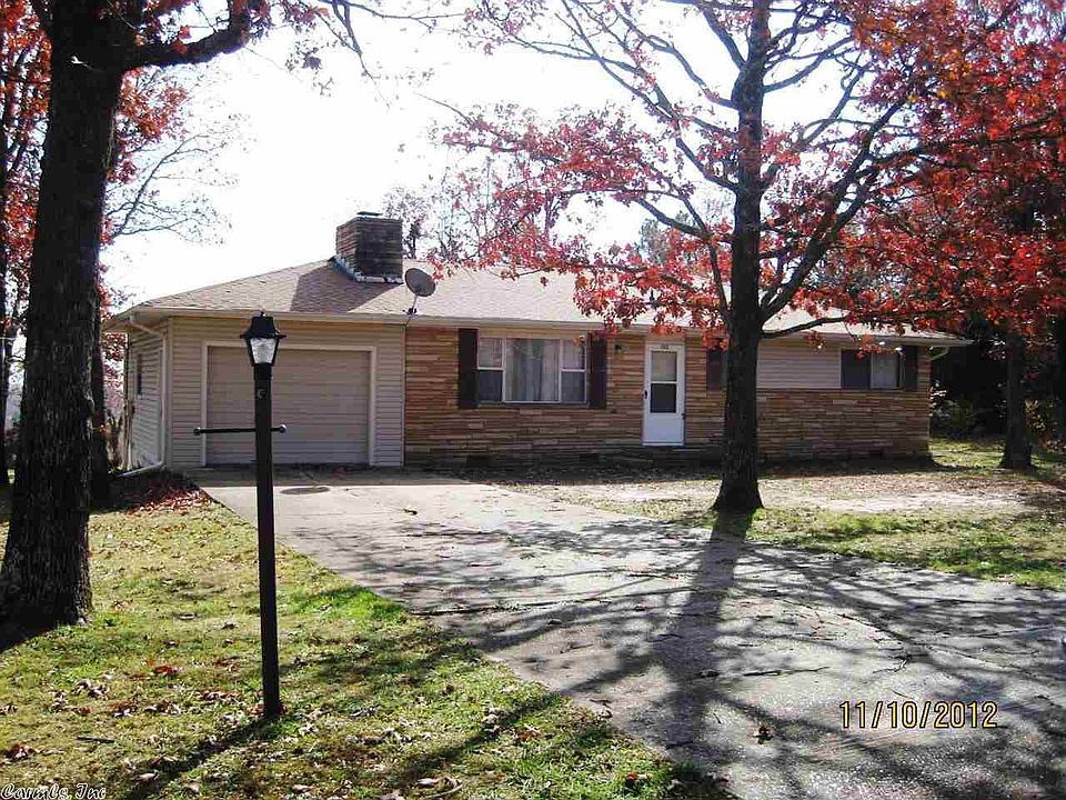 1st image of 323 W Fairway Dr