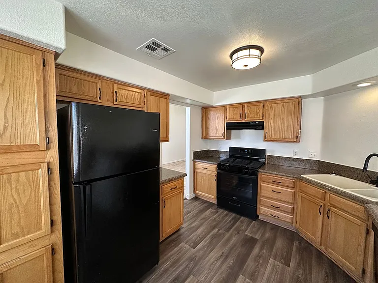 6457 Cedar Breaks Ave — Photo 18