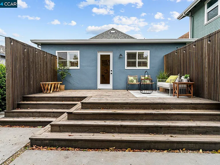871 43rd St — Photo 33