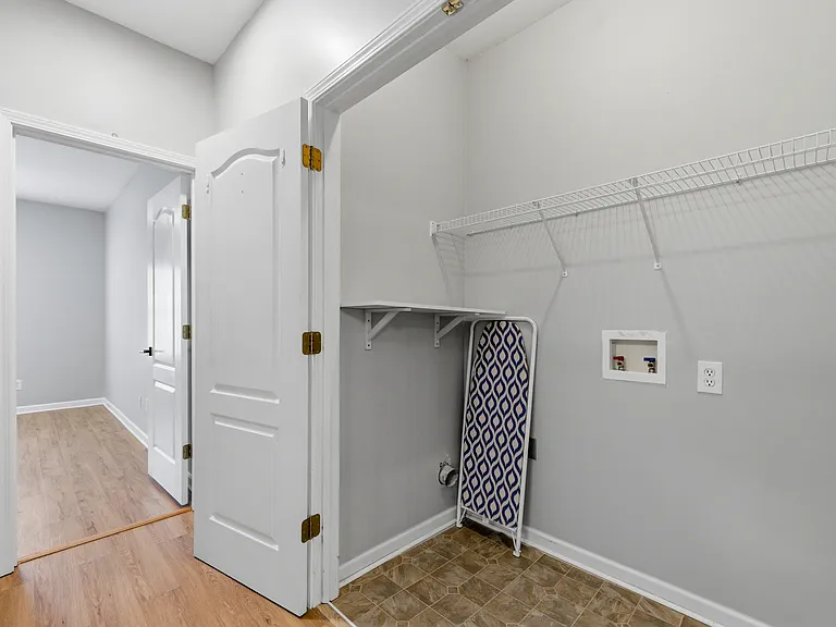 259 Derby Ct — Photo 14