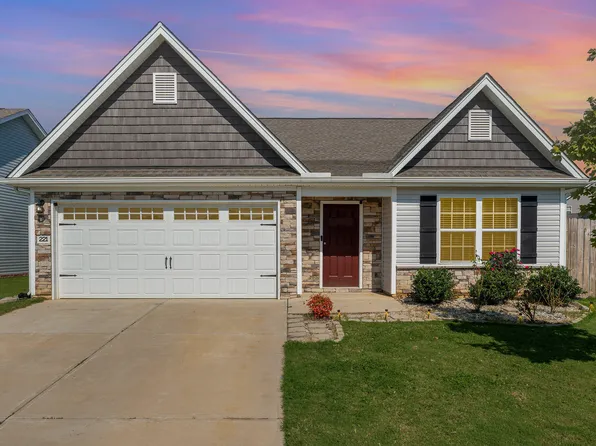 221 McClellan Trl, Mebane, NC 27302