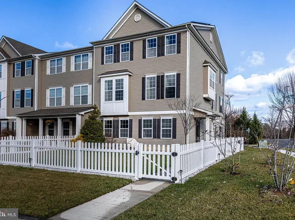 26 Mountie Ln, Chesterfield, NJ 08515