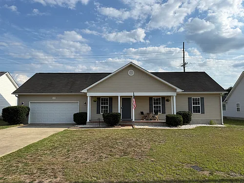 559 Cypress Pond Dr Photo 1