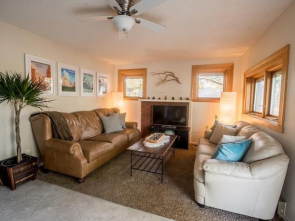 living room (Upstairs Unit)