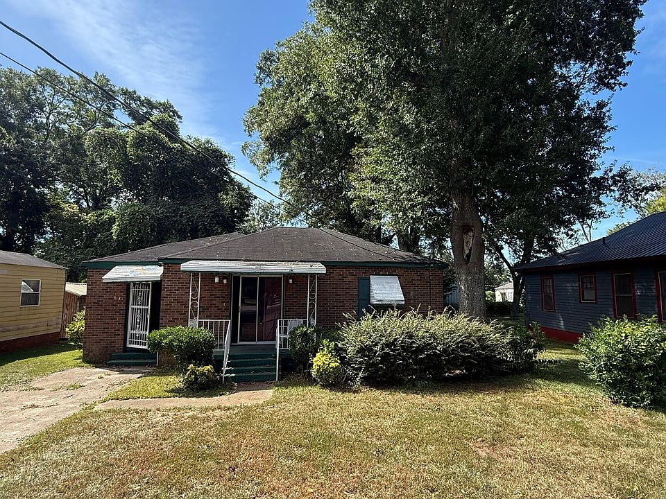 1st image of 318 Sharman St