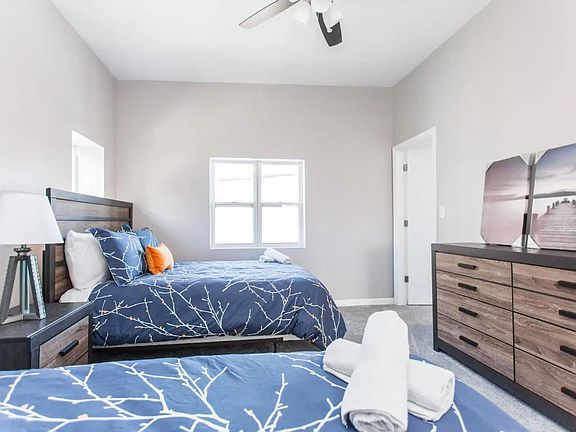 2nd image of 1707 S Newberry Ave #1