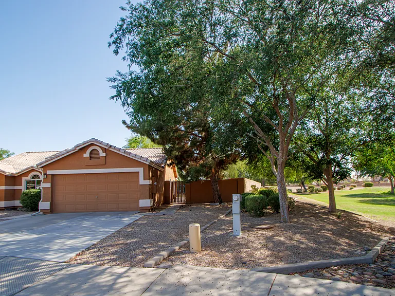 363 W Baylor Ln — Photo 24
