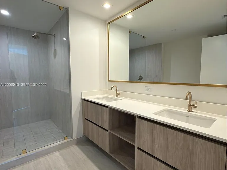 77 SE 5th St #1602 — Photo 10