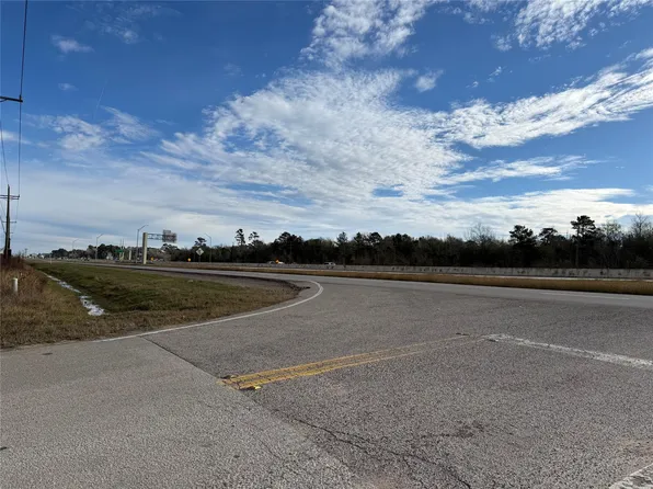 26451 Coleman Dr, Splendora, TX 77372