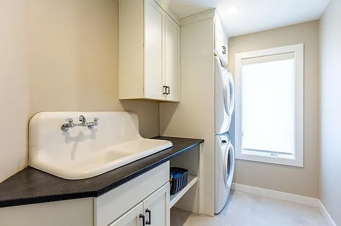 5200 Lake Mendota Dr — Photo 21