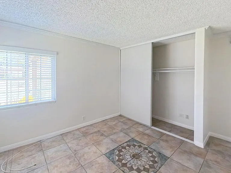 1617 Toyon Pl — Photo 9