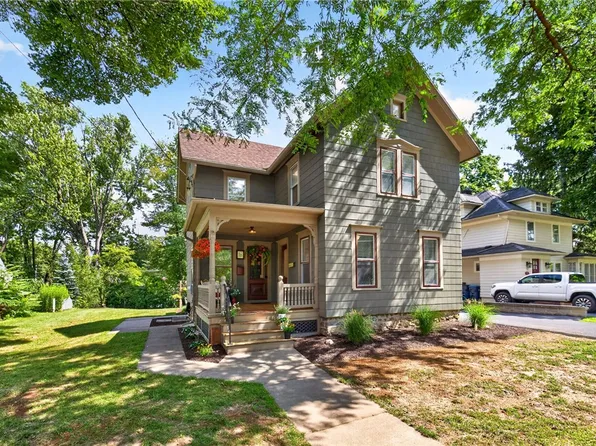 92 S Main St, Pittsford, NY 14534