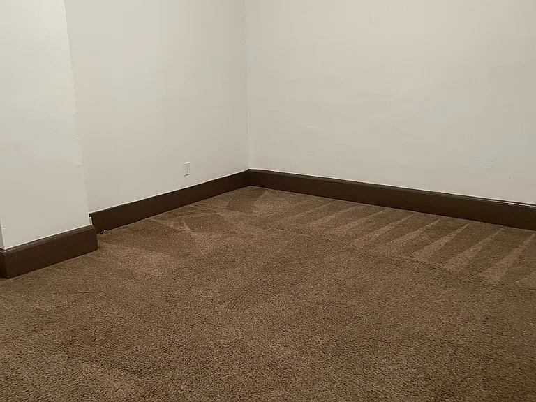 1311 Fletcher St — Photo 3