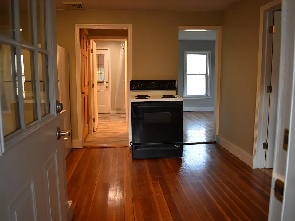 6 Saint Paul St #2