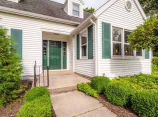 1030 Topinabee Rd, Niles, MI 49120