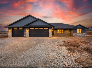 3382 Largo Ridge Ct, Green Bay, WI 54311