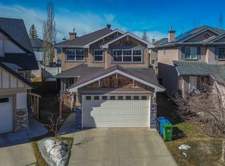 220 E Everwillow Grn SW, Calgary, AB T2Y4V9