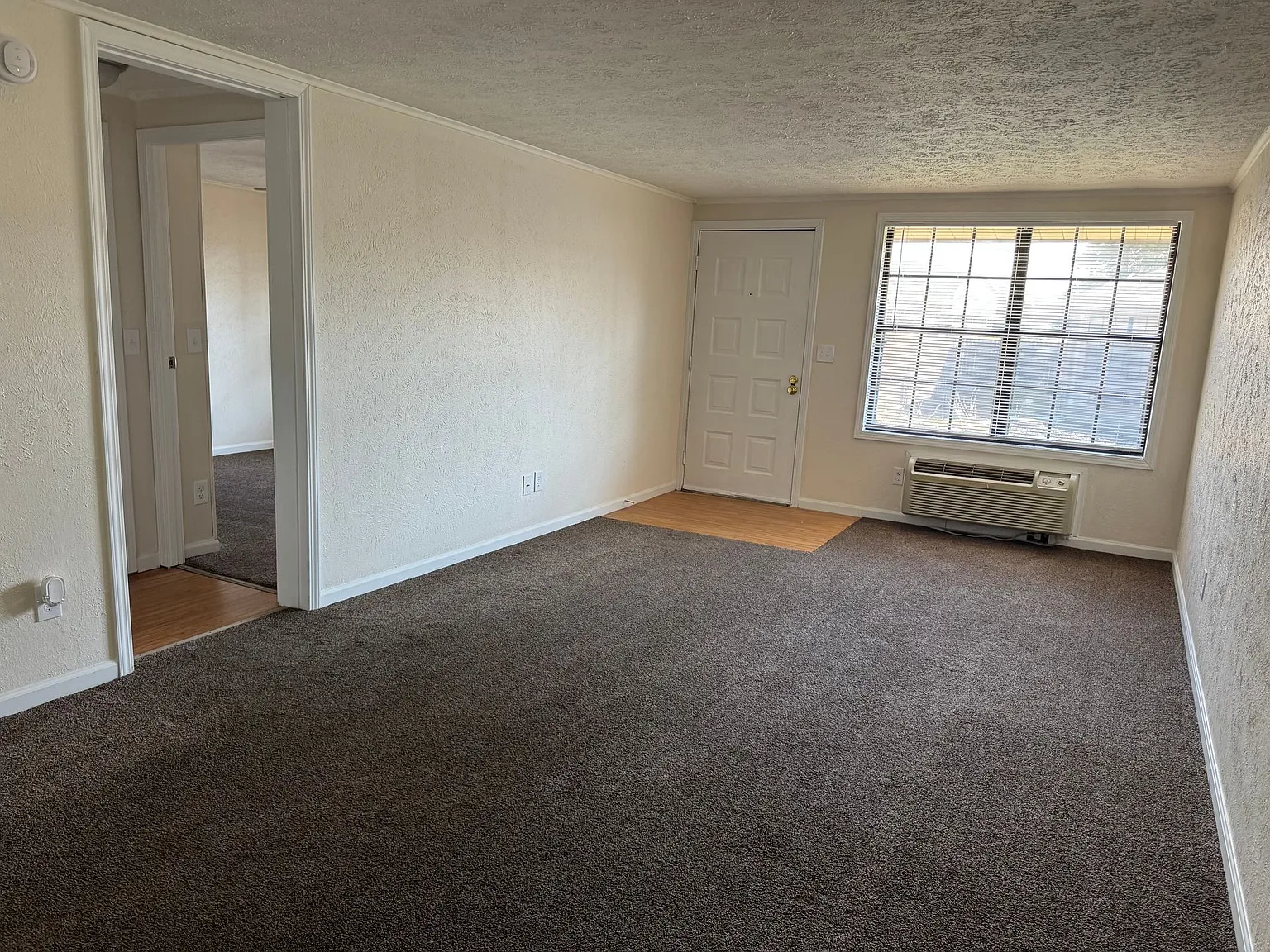 Greenleaf Apartments — Photo 4