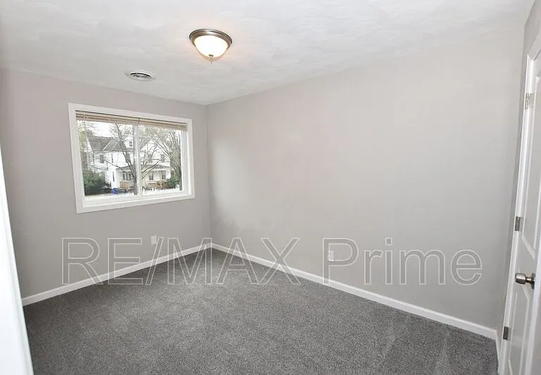 1324 38th St — Photo 10