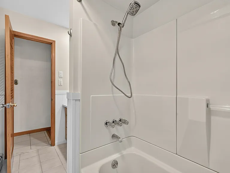 104 Broadway #1 — Photo 17