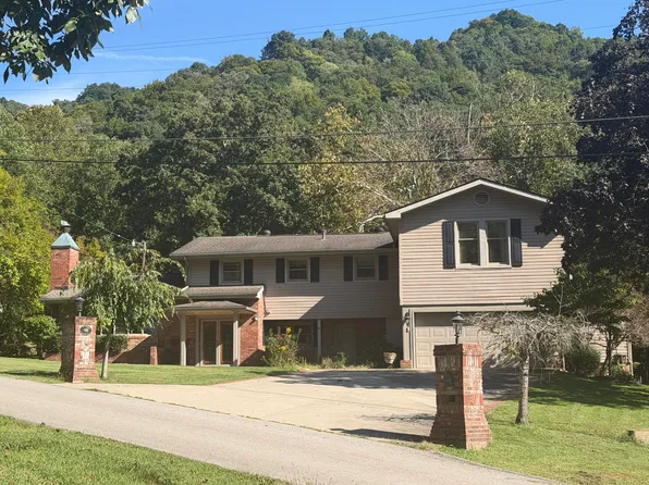 891 Woodland Hls, Harlan, KY 40831