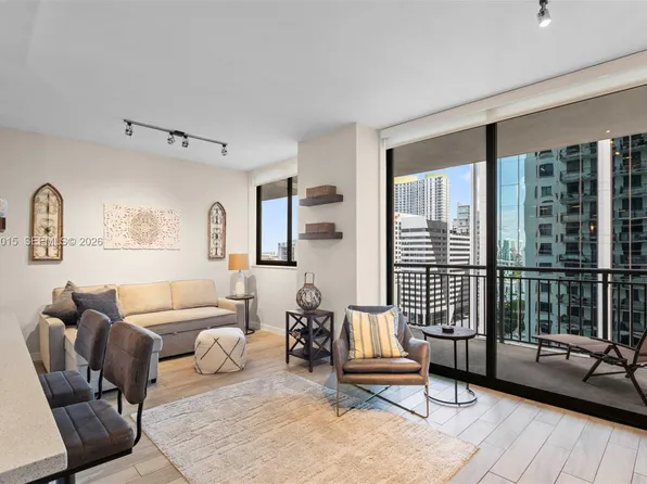 999 SW 1st Ave APT 2015, Miami, FL 33130