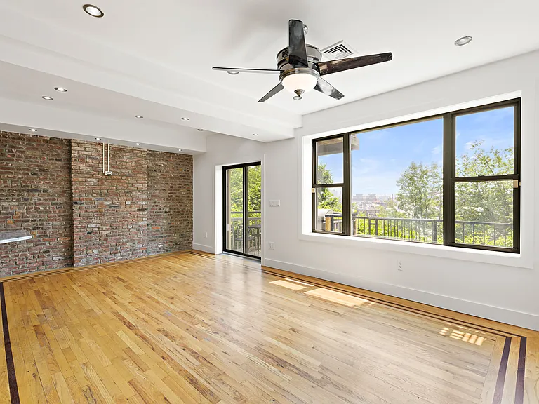 102 Ogden Ave #103 — Photo 4