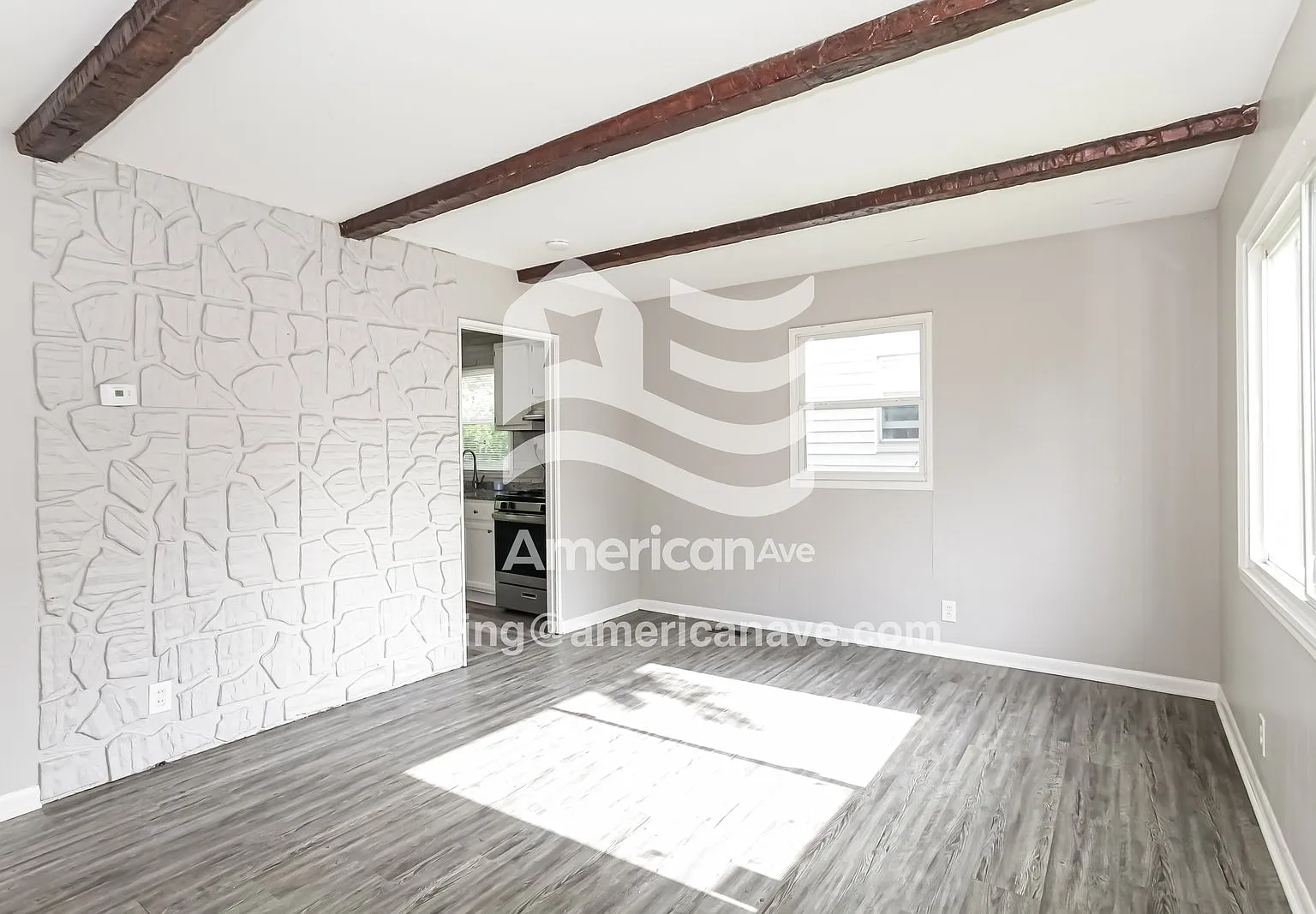3 bed, 1.0 bath, 838 sqft, $1,444 — Photo 4