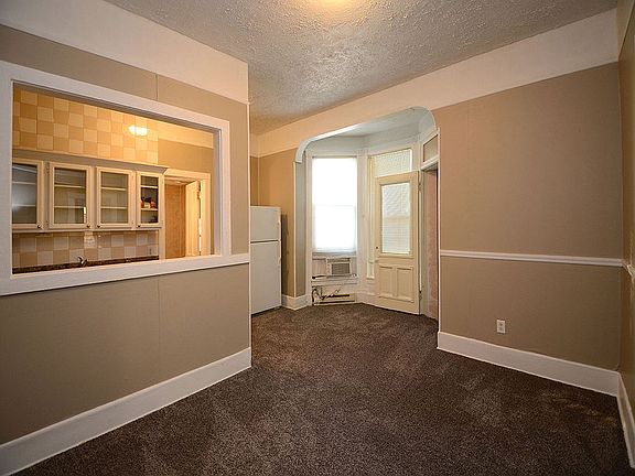 3rd image of 1049 Park Ave Unit 2