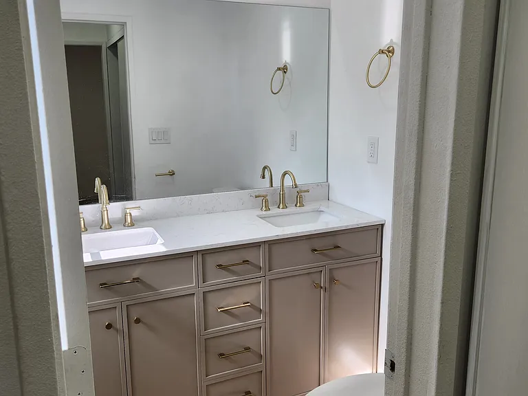 6561 Fulton Ave #14 — Photo 26