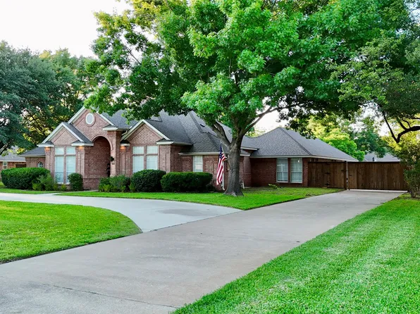 3105 Sunset Ln, Dalworthington Gardens, TX 76016