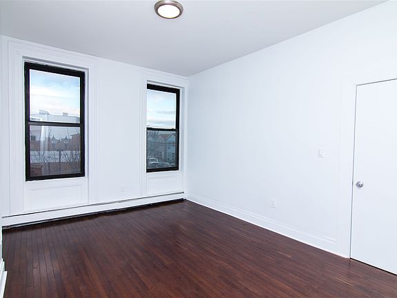 5th image of 159 Monticello Ave #2