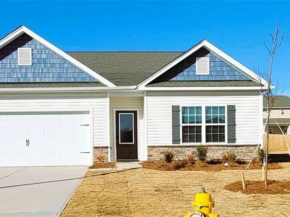 100 Tail Star Ct, King, NC 27021