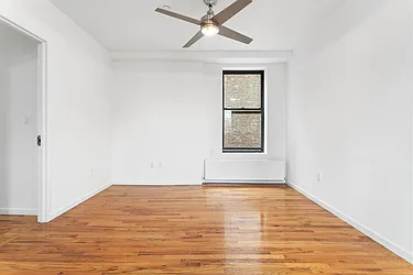 Rented by Safdie Realty Group