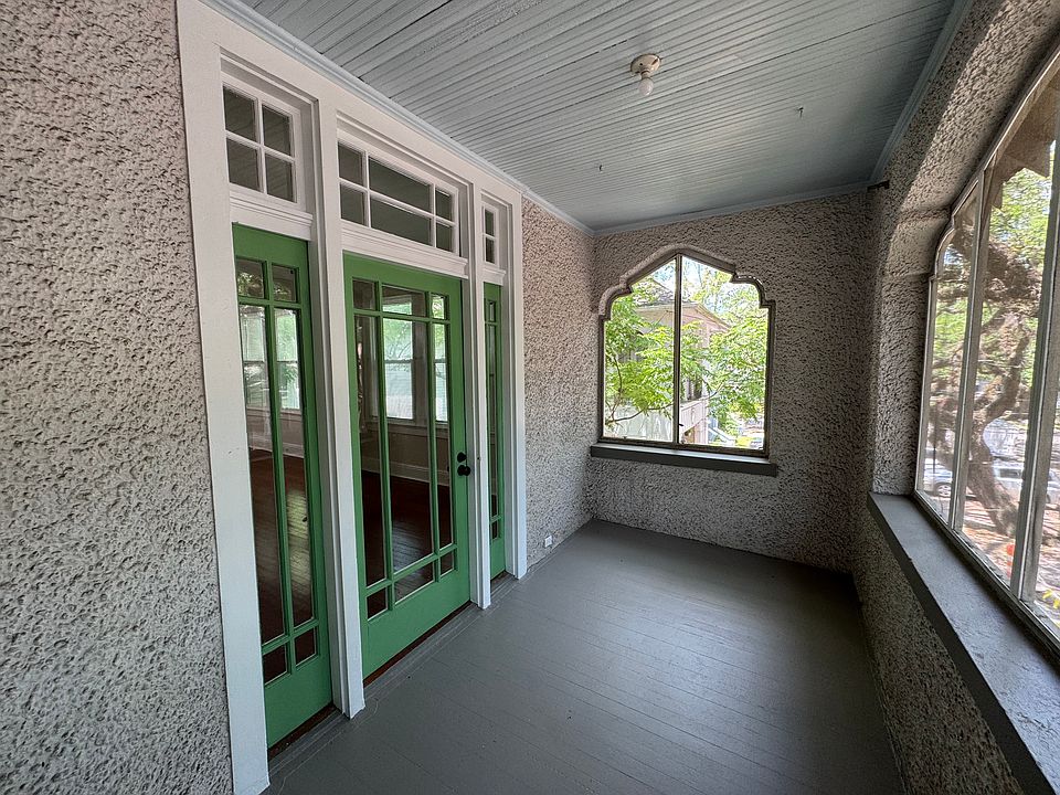 screened porch
